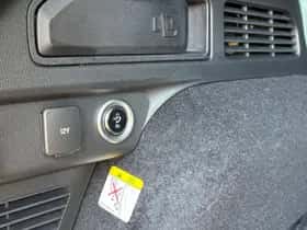 Ford Kuga (2024) thumbnail 33