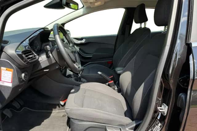 Ford Fiesta (2020) thumbnail 3