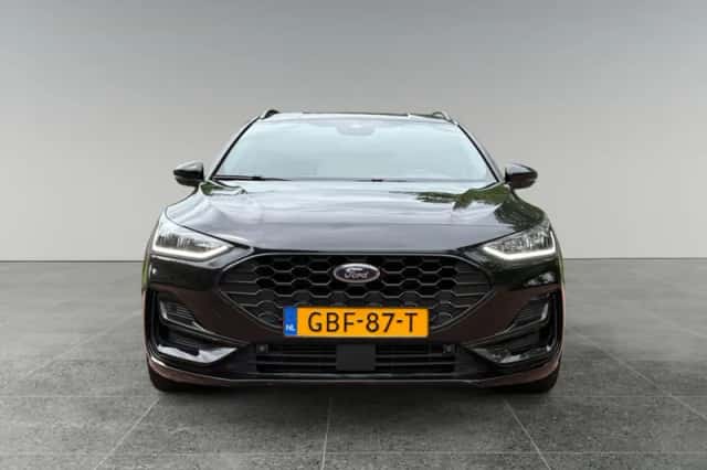 Ford Focus (2024) thumbnail 5