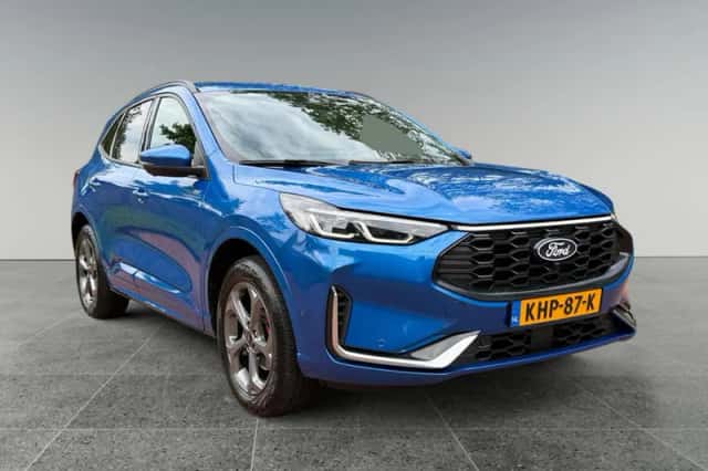 Ford Kuga (2025) thumbnail 2
