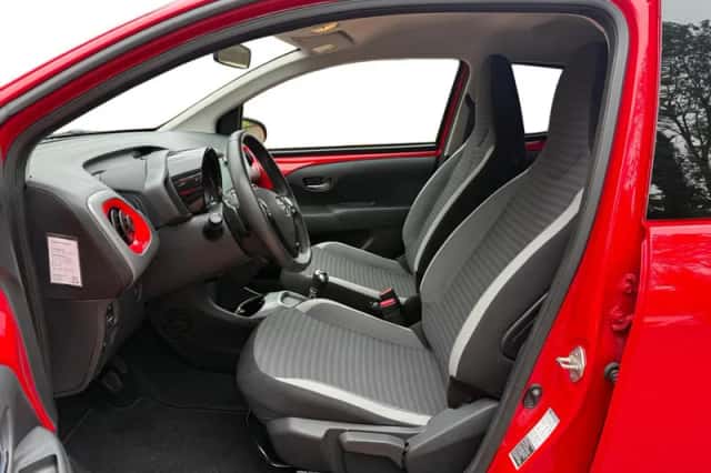 Toyota Aygo (2019) thumbnail 3