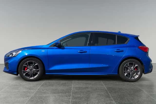 Ford Focus (2022) thumbnail 4