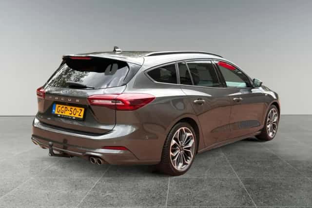 Ford Focus (2024) thumbnail 5