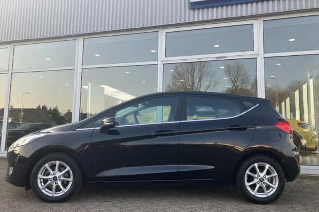 Ford Fiesta (2021) thumbnail 4