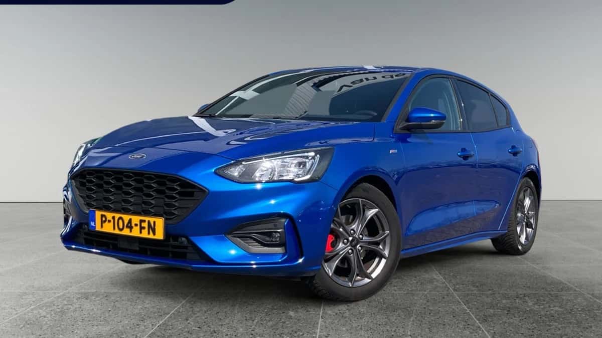 Ford Focus (2022) — foto 1