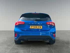 Ford Focus (2022) thumbnail 6