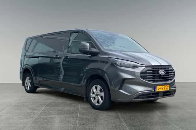 Ford Transit Custom (2024) thumbnail 2