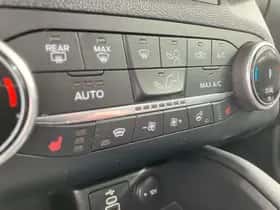 Ford Kuga (2024) thumbnail 18