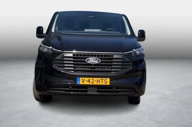 Ford Transit Custom (2024) thumbnail 2