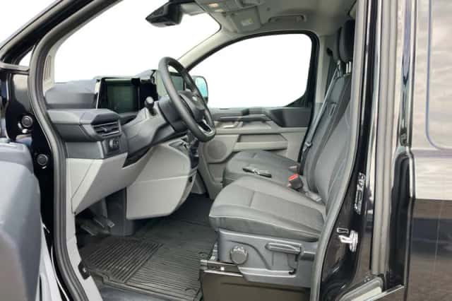 Ford Transit Custom (2024) thumbnail 3