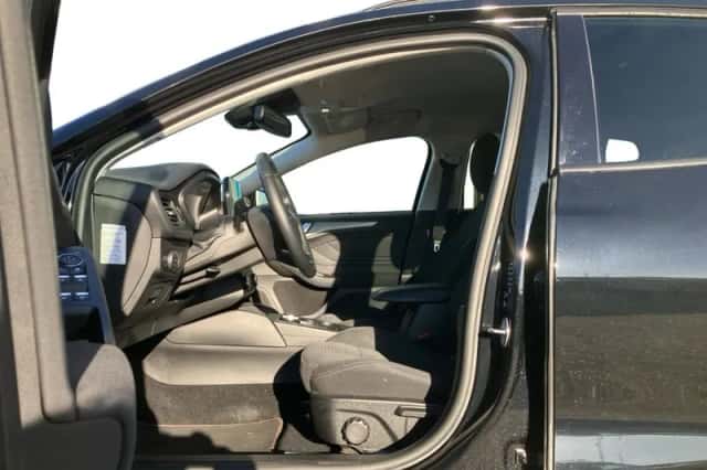 Ford Focus (2020) thumbnail 3