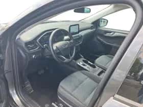 Ford Kuga (2022) thumbnail 18
