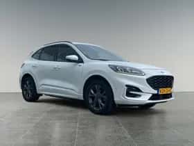 Ford Kuga (2022) thumbnail 2