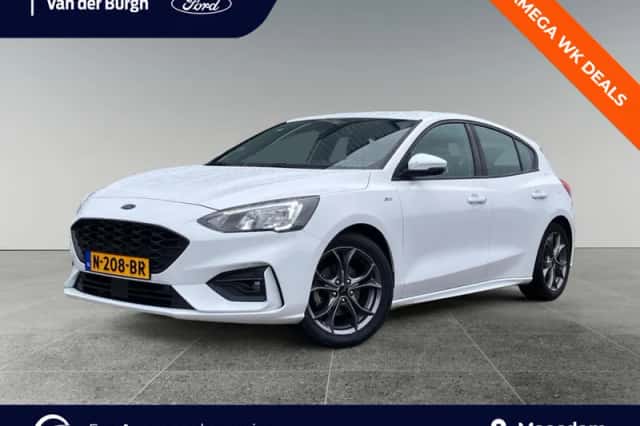 Ford Focus (2021) thumbnail 1