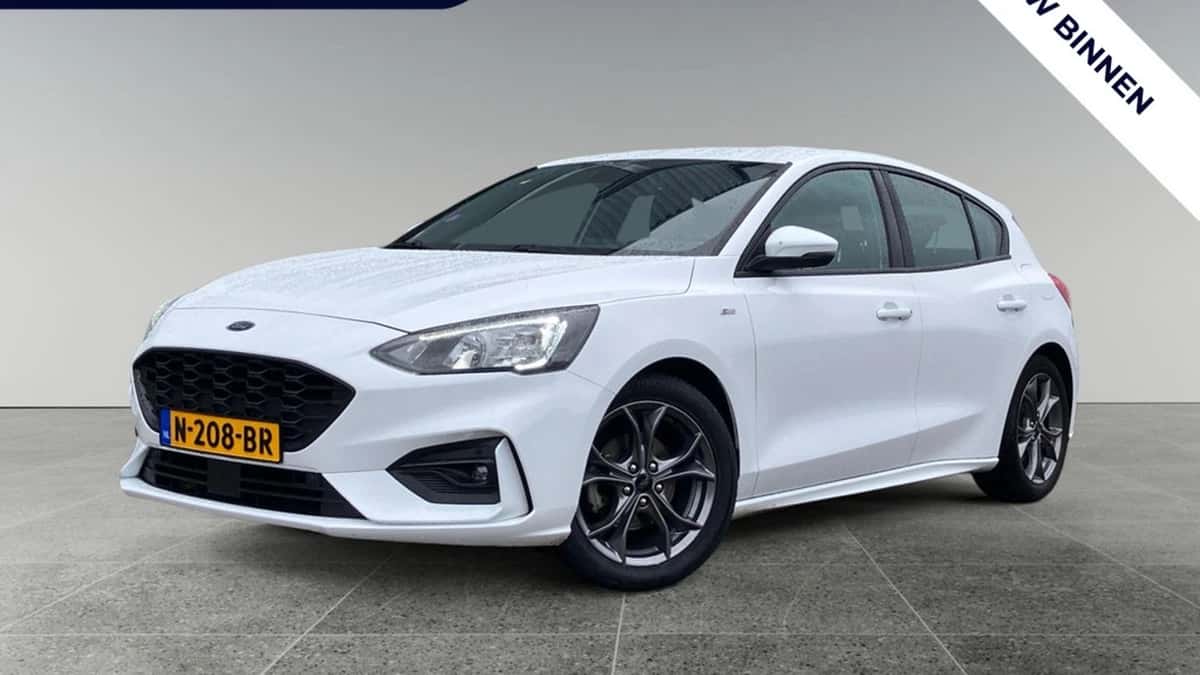 Ford Focus (2021) — foto 1