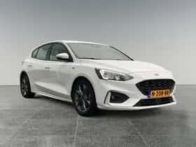 Ford Focus (2021) thumbnail 2