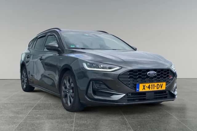 Ford Focus (2023) thumbnail 2