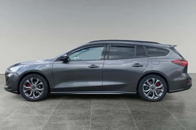 Ford Focus (2023) thumbnail 4