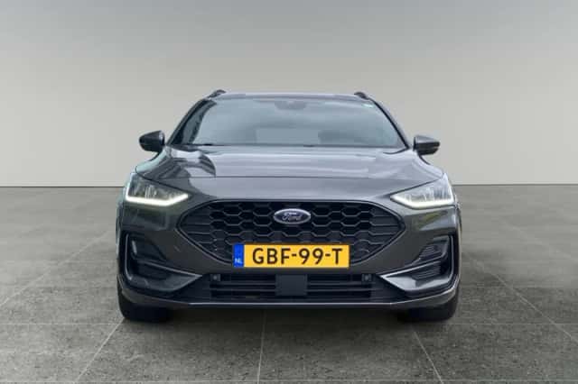 Ford Focus (2024) thumbnail 5