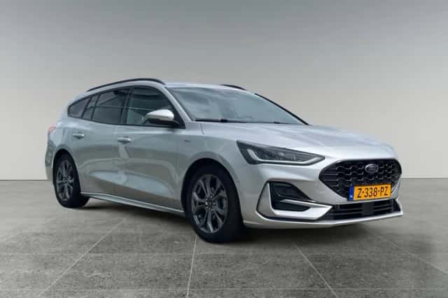 Ford Focus (2024) thumbnail 2
