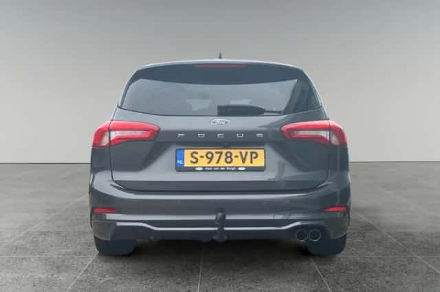 Ford Focus (2021) thumbnail 6