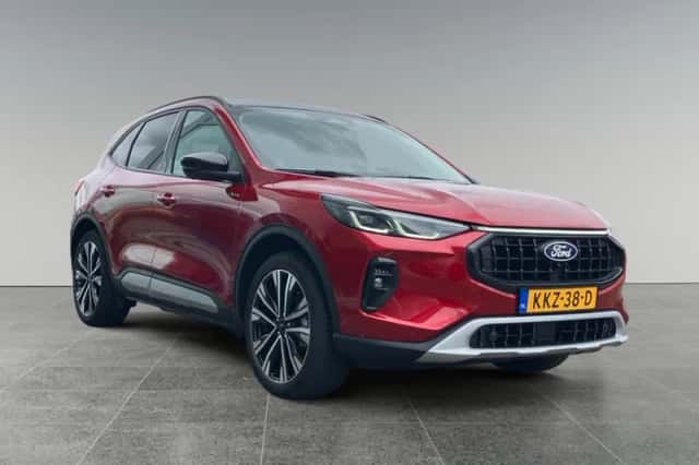 Ford Kuga (2024) thumbnail 2