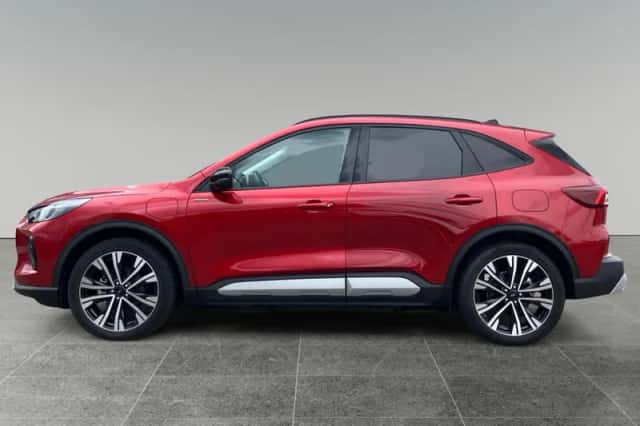 Ford Kuga (2024) thumbnail 4