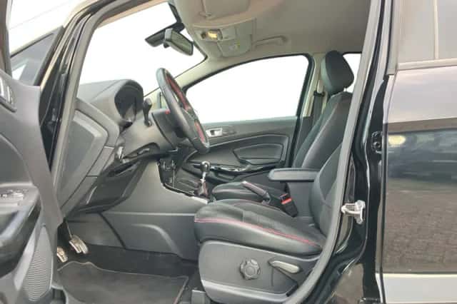 Ford EcoSport (2018) thumbnail 3