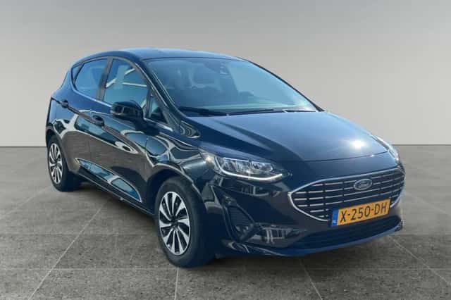 Ford Fiesta (2023) thumbnail 2