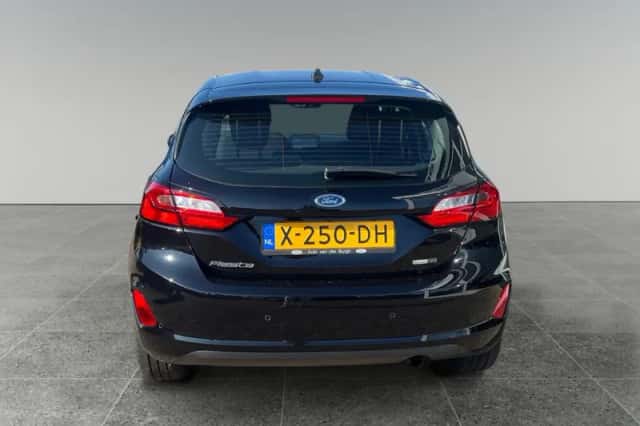 Ford Fiesta (2023) thumbnail 4