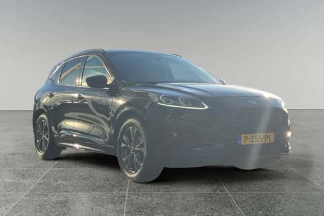 Ford Kuga (2021) thumbnail 2