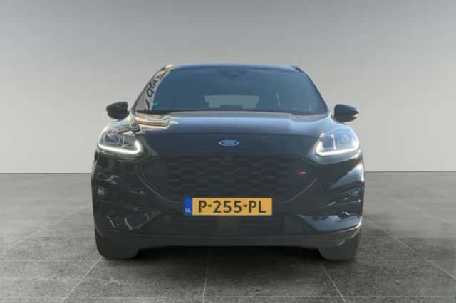 Ford Kuga (2021) thumbnail 5