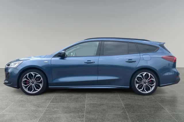 Ford Focus (2023) thumbnail 4