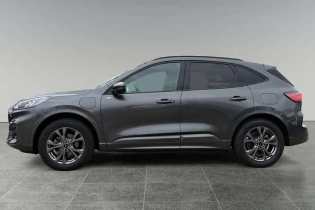 Ford Kuga (2023) thumbnail 4