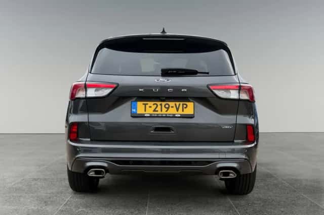 Ford Kuga (2023) thumbnail 6