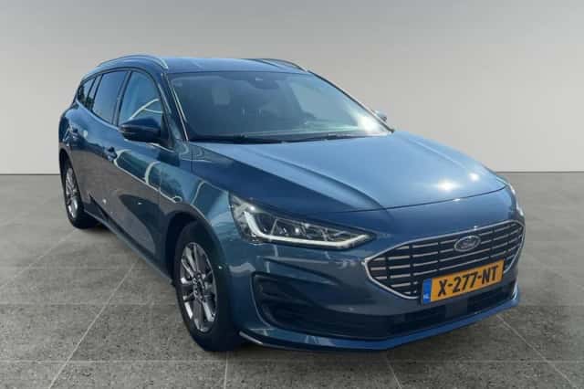 Ford Focus (2023) thumbnail 2