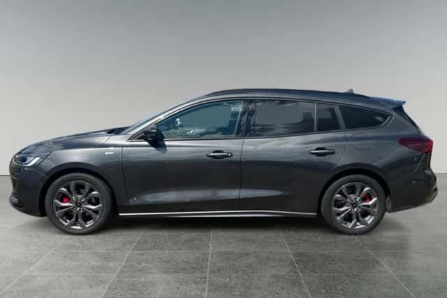 Ford Focus (2023) thumbnail 4