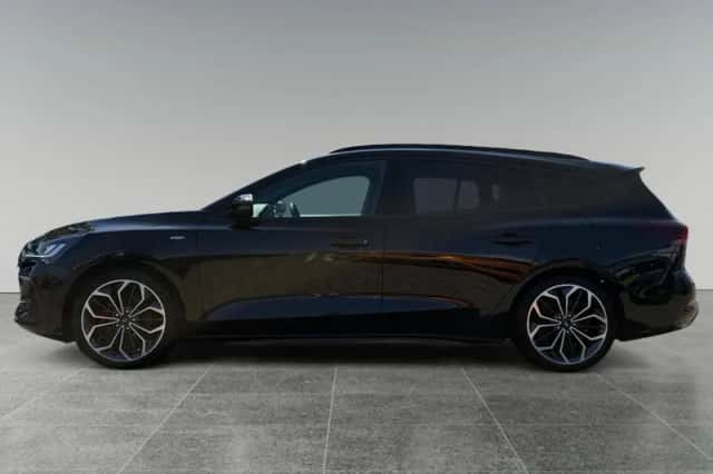 Ford Focus (2024) thumbnail 2