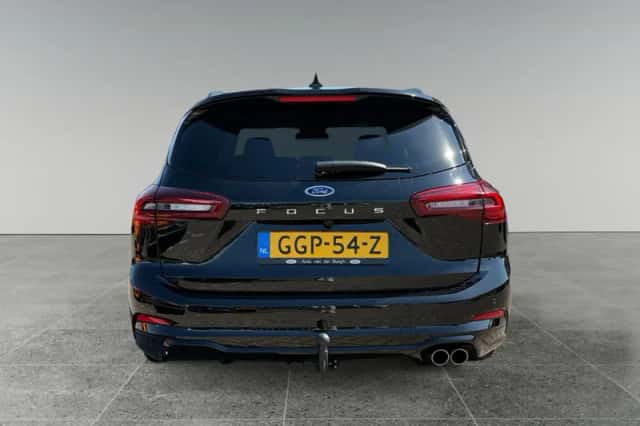 Ford Focus (2024) thumbnail 3
