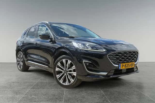 Ford Kuga (2022) thumbnail 2