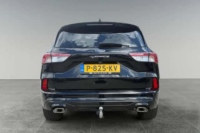 Ford Kuga (2022) thumbnail 6