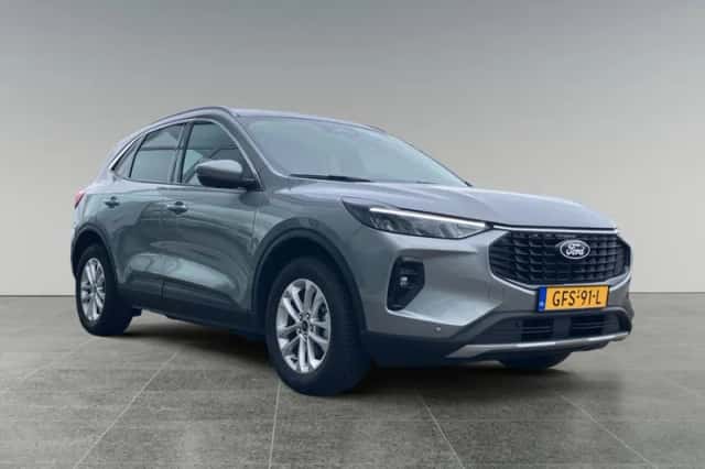 Ford Kuga (2024) thumbnail 2