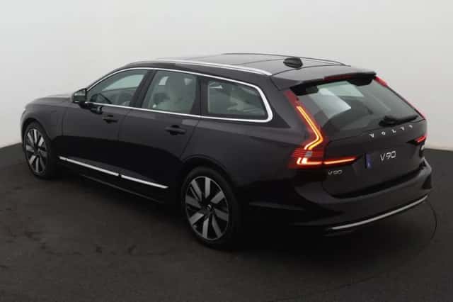 Volvo V90 (2025) thumbnail 3