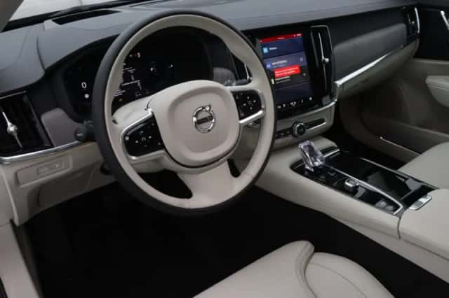 Volvo V90 (2025) thumbnail 4