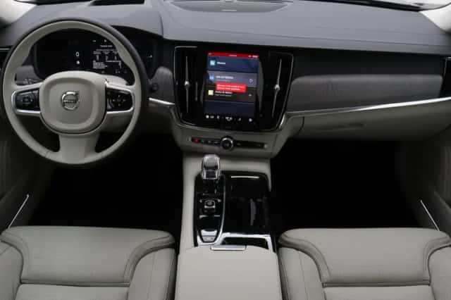 Volvo V90 (2025) thumbnail 5