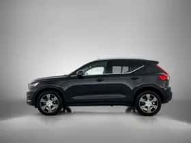 Volvo XC40 (2019) thumbnail 2
