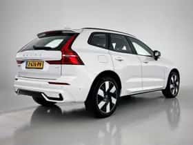 Volvo XC60 (2024) thumbnail 3