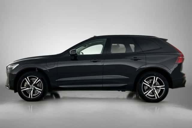 Volvo XC60 (2024) thumbnail 2