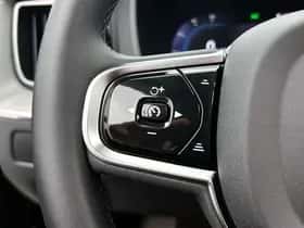 Volvo XC60 (2024) thumbnail 6
