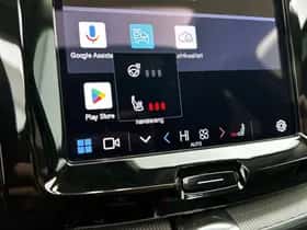Volvo XC60 (2024) thumbnail 8
